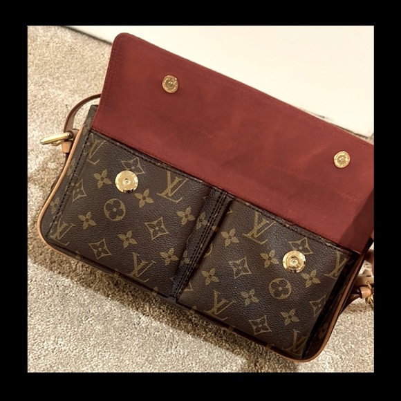 Louis Vuitton Handbags - Louis Vuitton Brown Monogram Shoulder Bag